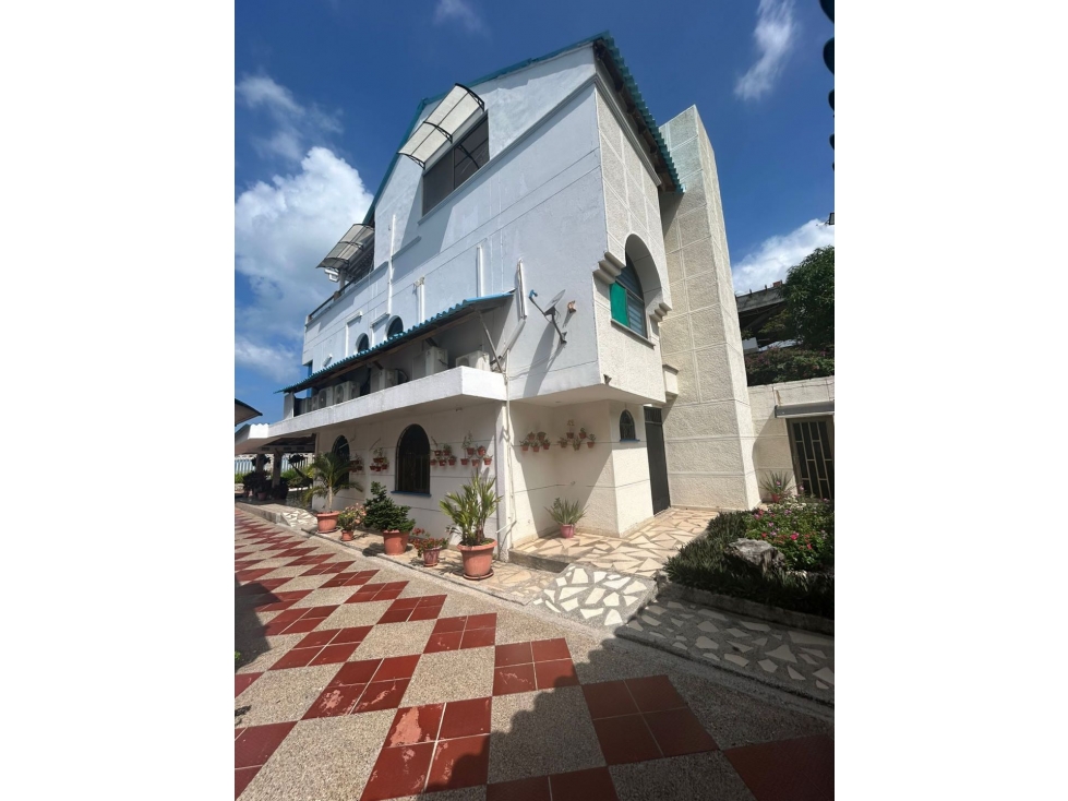 CASA DE PLAYA EN VENTA CON ASCENSOR EN SABANILLA [Atlantico] - 6
