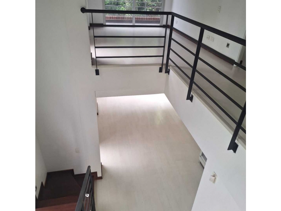 Casa de tres habitaciones con excelente zona verde — foto 6