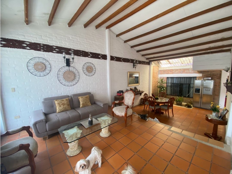 Casa de tres niveles en venta Barrio Las Mercedes Palmira Valle - 1