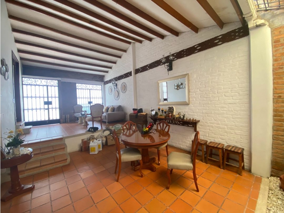 Casa de tres niveles en venta Barrio Las Mercedes Palmira Valle - 2