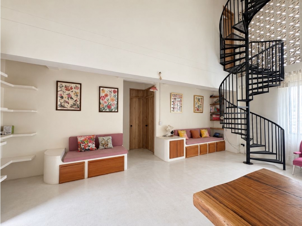Casa de tres niveles en venta — foto 2