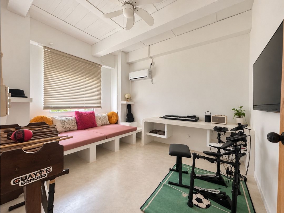 Casa de tres niveles en venta — foto 5