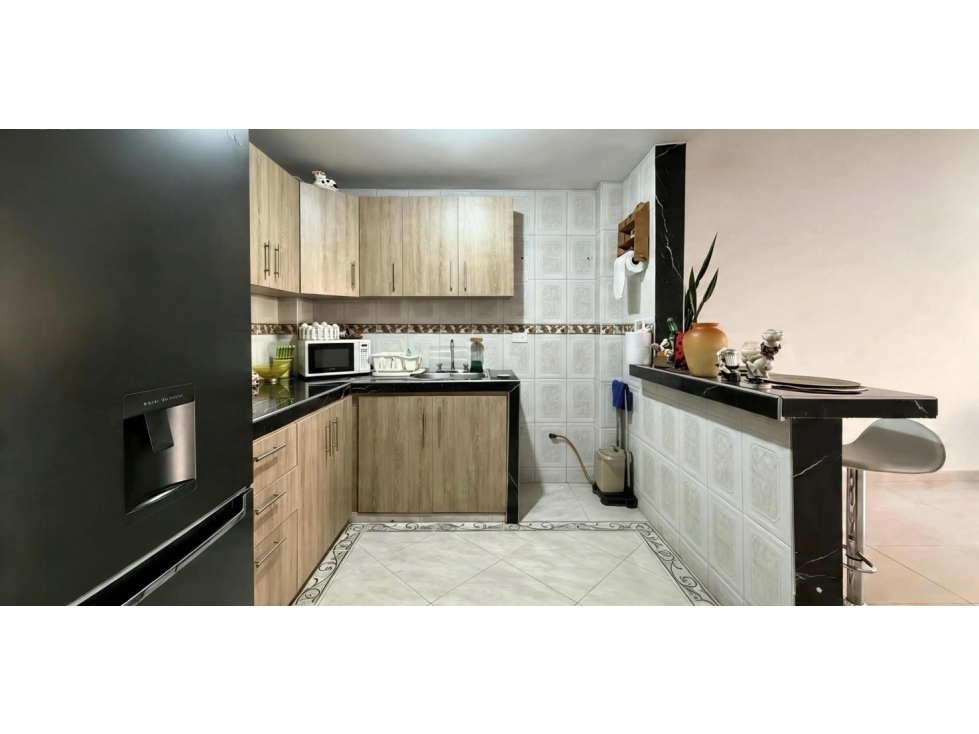 Casa de tres pisos con terraza en venta | Ciudadela Palmira - Valle — foto 4