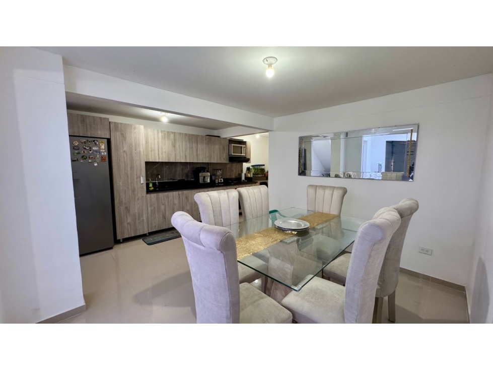Casa de tres pisos con terraza en venta permuta - Las Mercedes Palmira — foto 2