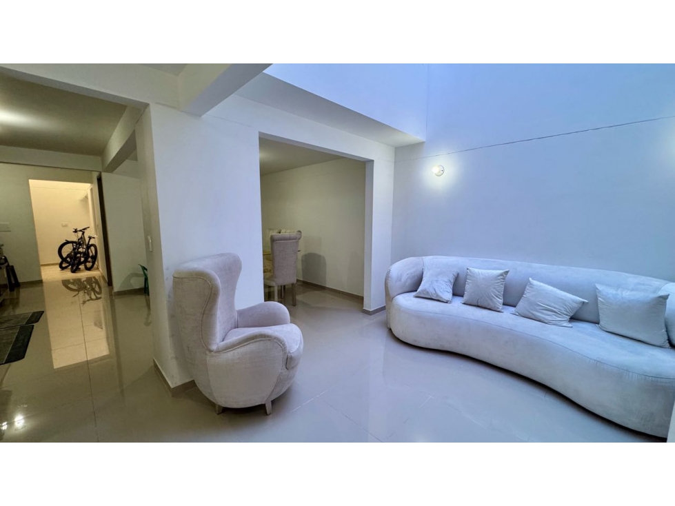 Casa de tres pisos con terraza en venta permuta - Las Mercedes Palmira — foto 5