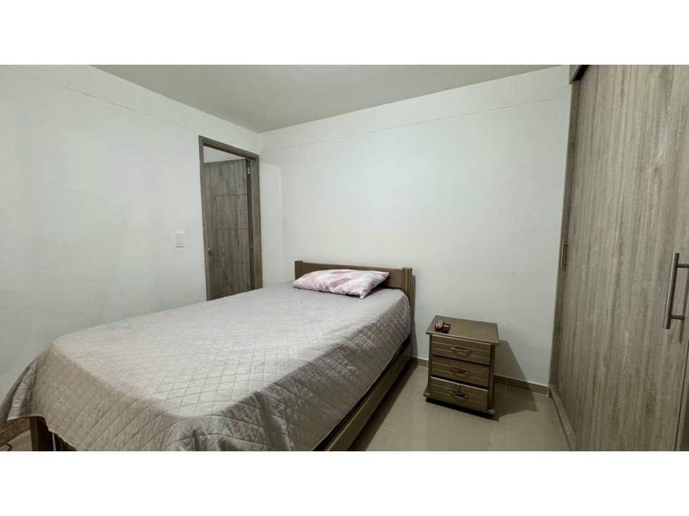 Casa de tres pisos con terraza en venta permuta - Las Mercedes Palmira — foto 6