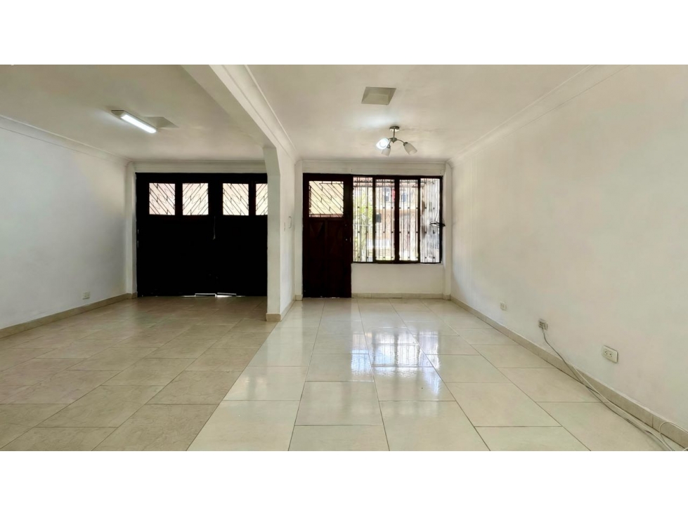 Casa de tres pisos con terraza en venta | Luis Carlos Galán - Palmira — foto 3