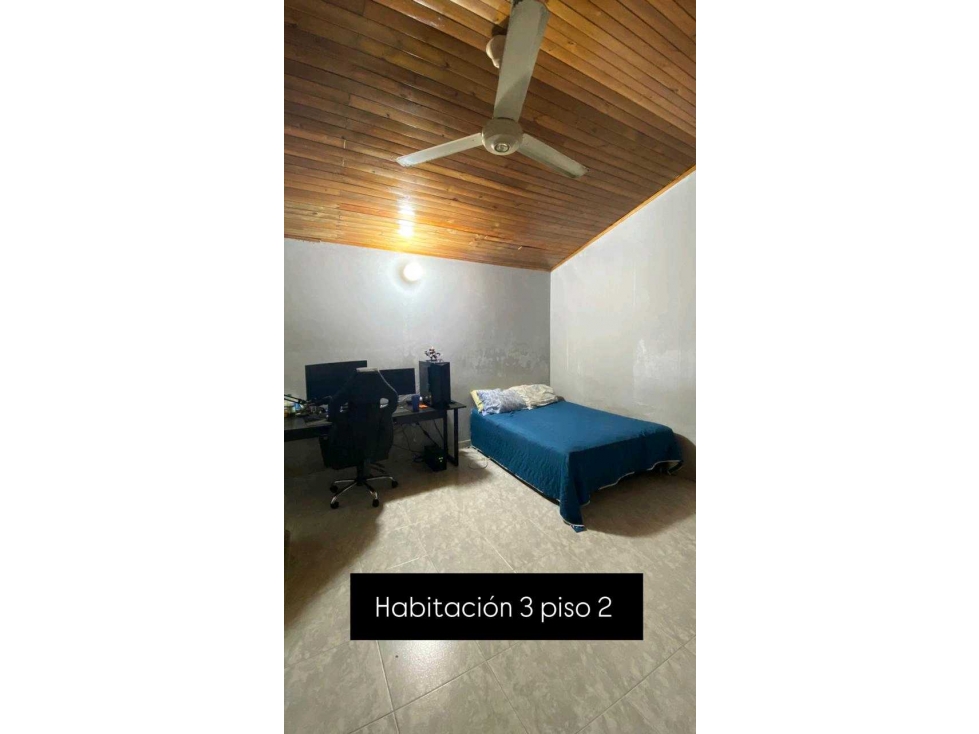 Casa de tres pisos en el barrio los angeles en Monteria — foto 4