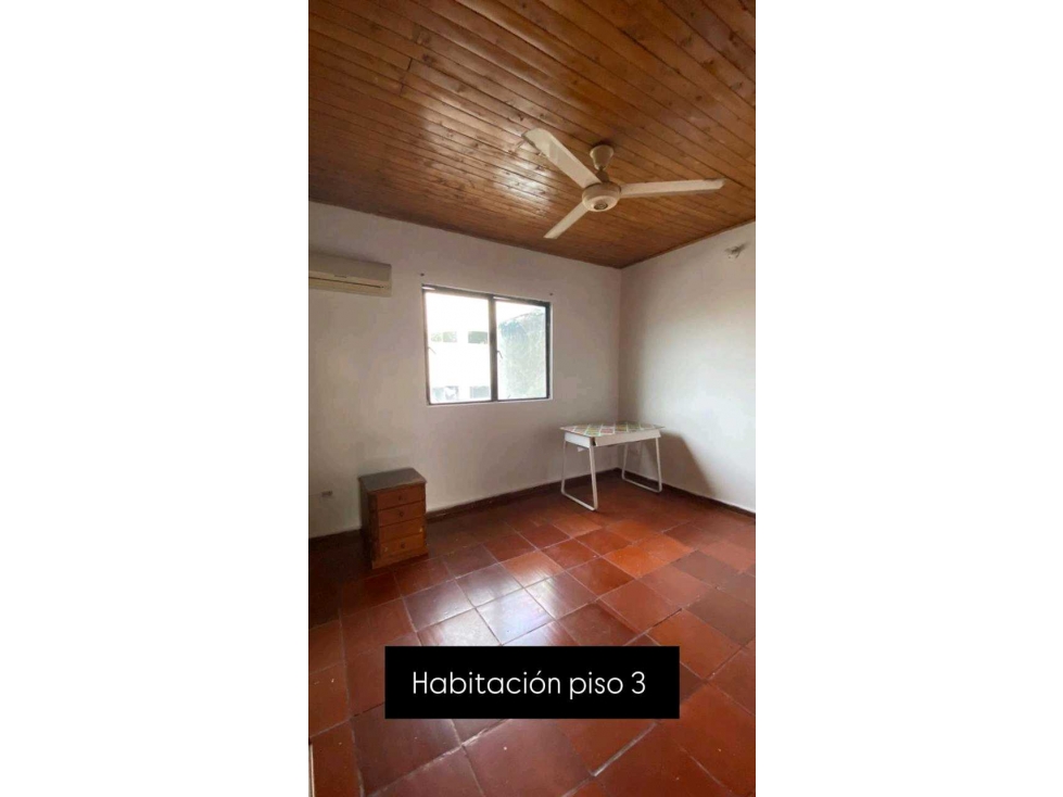 Casa de tres pisos en el barrio los angeles en Monteria — foto 5