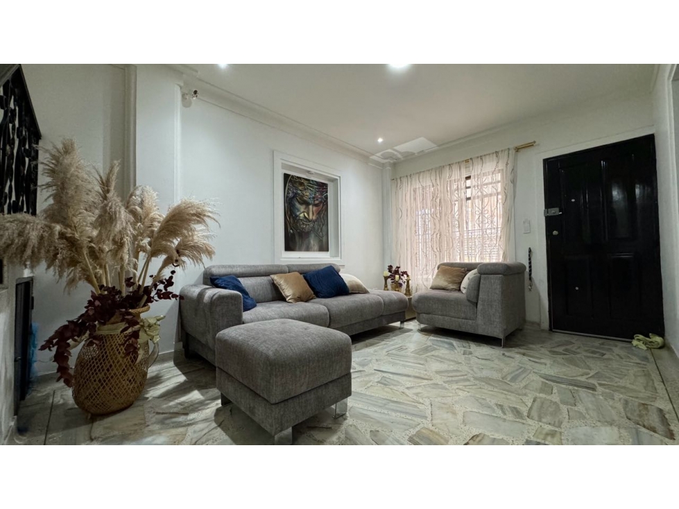 Casa de tres pisos en venta Barrio Las Américas Palmira Valle Colombia — foto 3