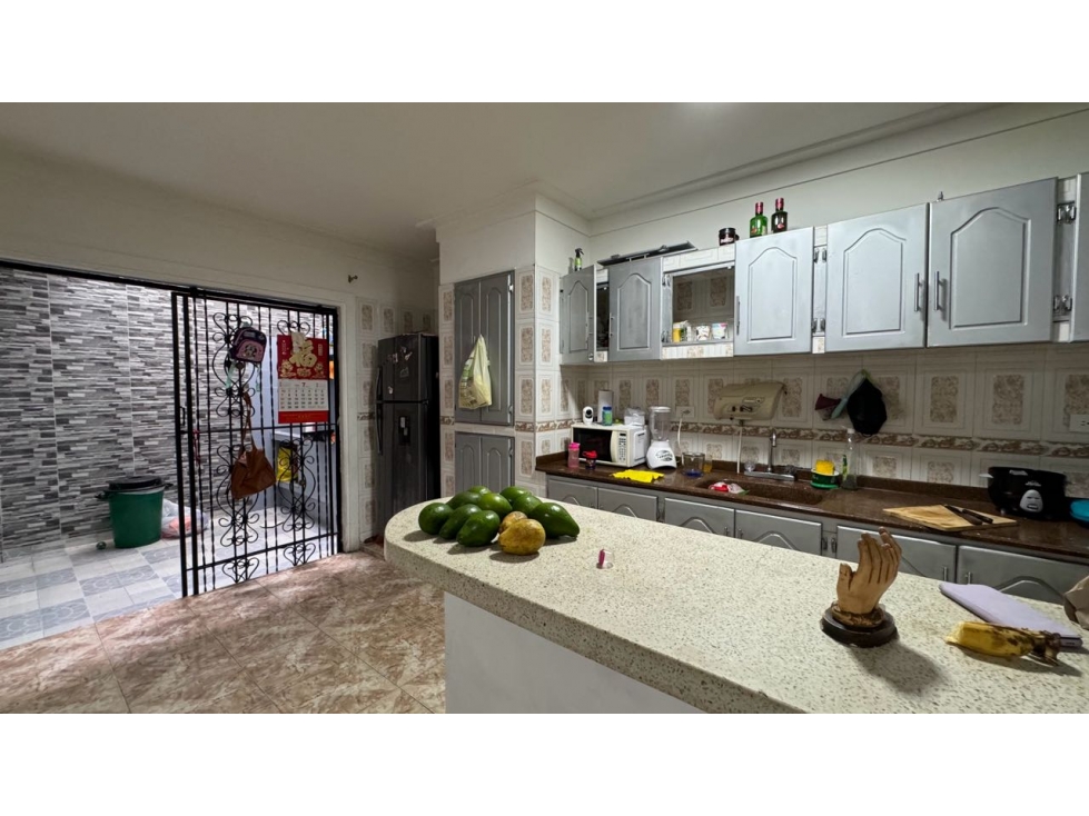 Casa de tres pisos en venta Barrio Las Américas Palmira Valle Colombia — foto 6