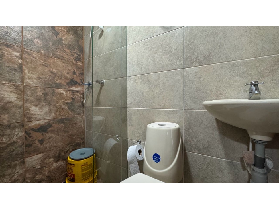 Casa de tres pisos con terraza en venta Barrio Alameda Palmira Valle - 5