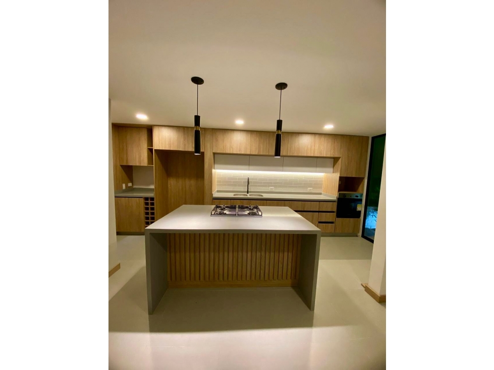 Casa nueva de tres pisos en venta Barrio Las Mercedes Palmira Valle — foto 5