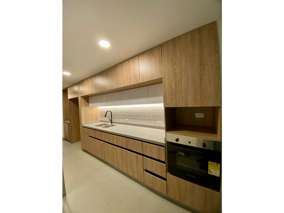Casa nueva de tres pisos en venta Barrio Las Mercedes Palmira Valle — foto 6