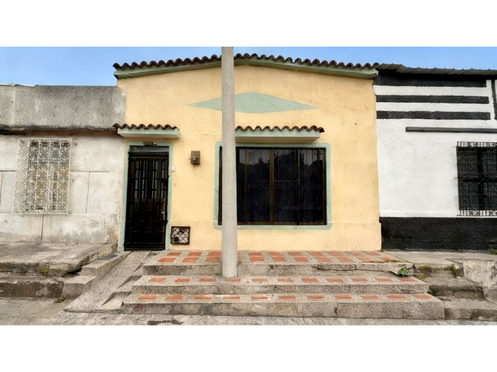 Casa de un piso en venta - Barrio Los Libertadores Palmira Valle