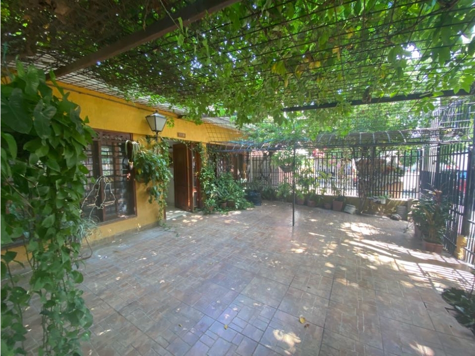 Casa de un piso en barrio residencial en Santa Marta