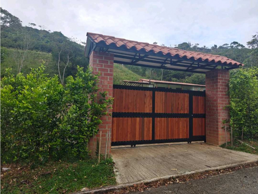 Casa de un piso y amplio lote en Condominio Reserva de Rio Claro — foto 3