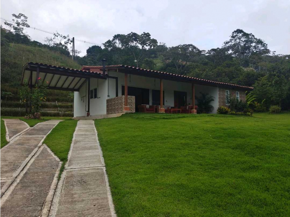 Casa de un piso y amplio lote en Condominio Reserva de Rio Claro — foto 4
