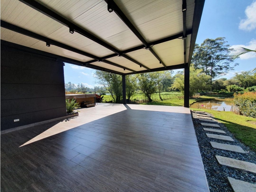 VENTA DE CASA DE UN SOLO NIVEL EN LA MILLA DE ORO DE LLANOGRANDE — foto 6