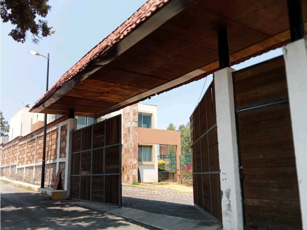 CASA DE UNA PLANTA EN FRACC PRIVADO JESUS DEL MONTE Y ALTOZANO — foto 2