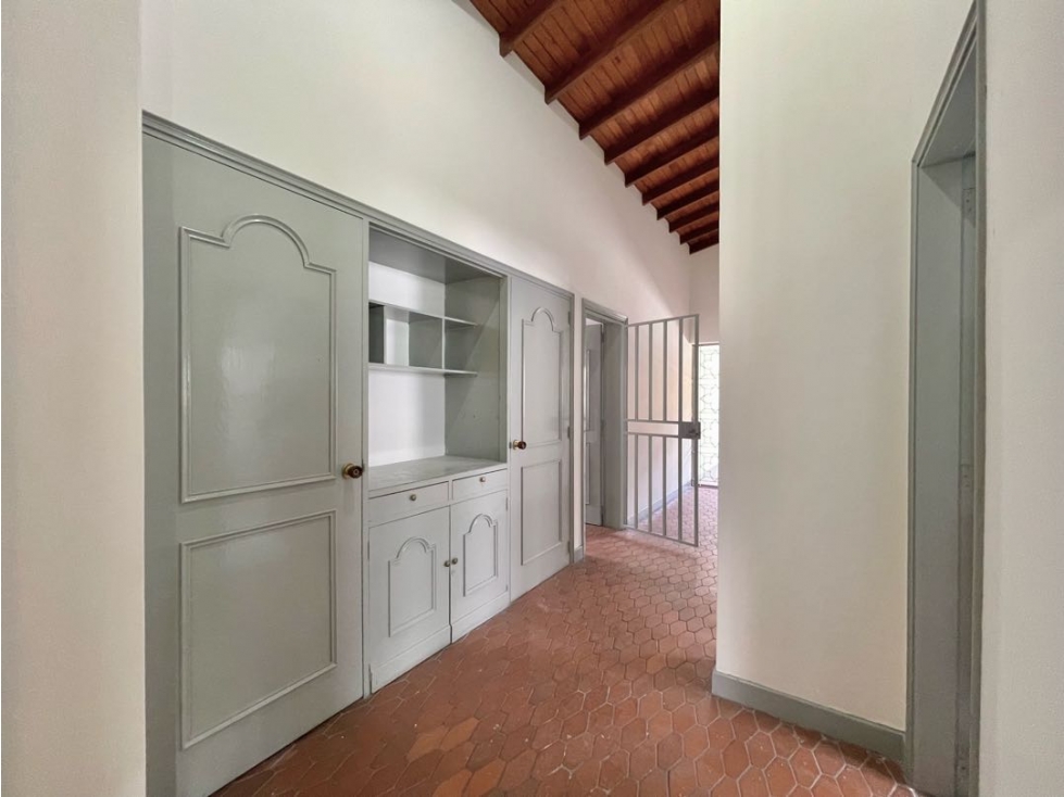 CASA DE USO COMERCIAL EN LA AGUACATALA / MEDELLÍN, ANTIOQUÍA — foto 4