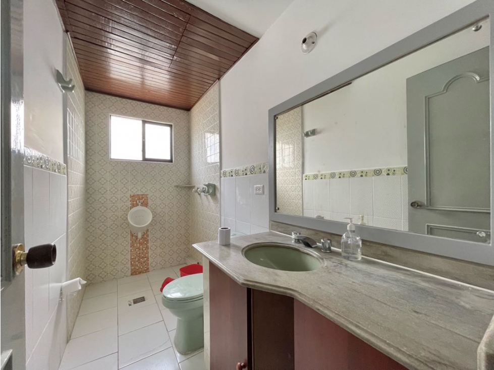CASA DE USO COMERCIAL EN LA AGUACATALA / MEDELLÍN, ANTIOQUÍA — foto 6