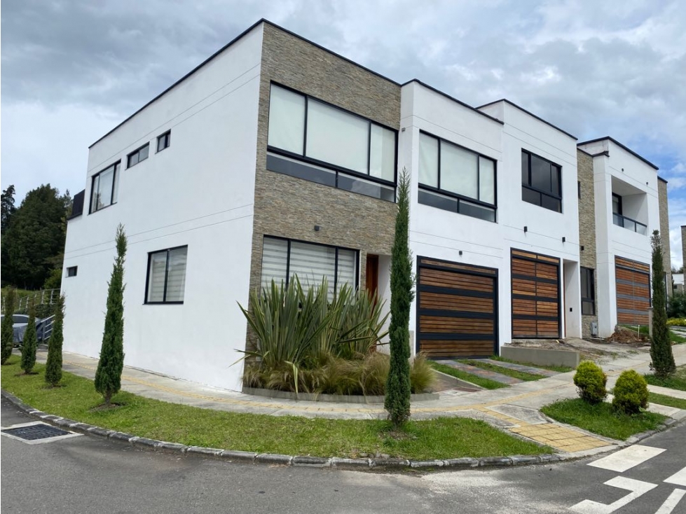 Casa disponible en venta llanogrande
