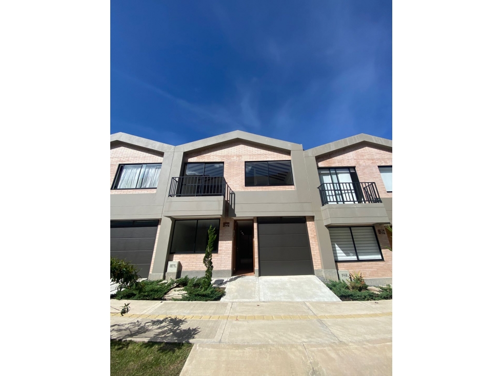 Casa disponible en venta sector Gualanday
