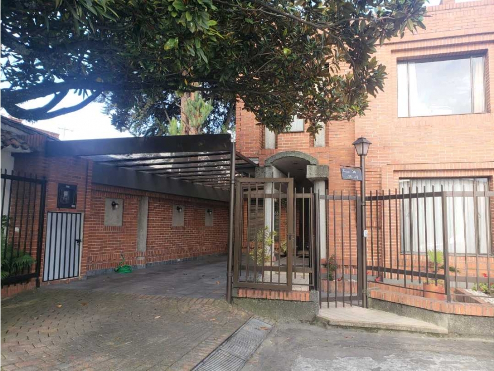 CASA DOBLE EENTA EN EL OCCIDENTE INVIERTE Y RECIBE RENTA ! — foto 3