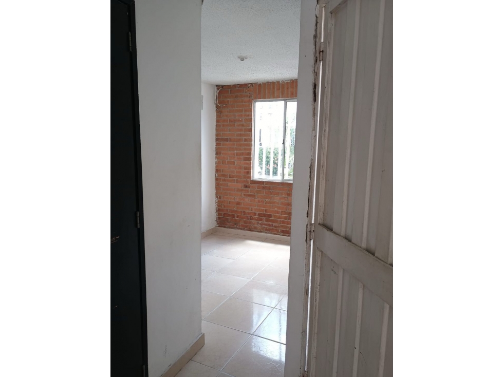 CASA DOS PLANTAS EN ALTOS DE LOS ROBLES EN VENTA - 6