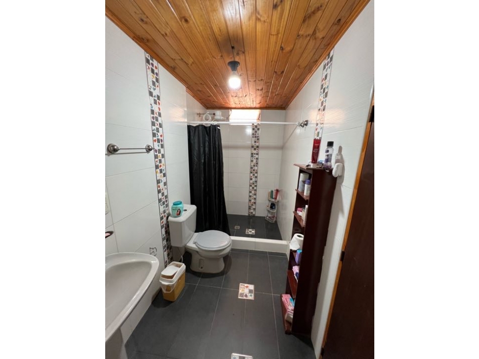 Casa 3 dormitorios con dpto de 1 dormitorio a metros de asfalto — foto 4