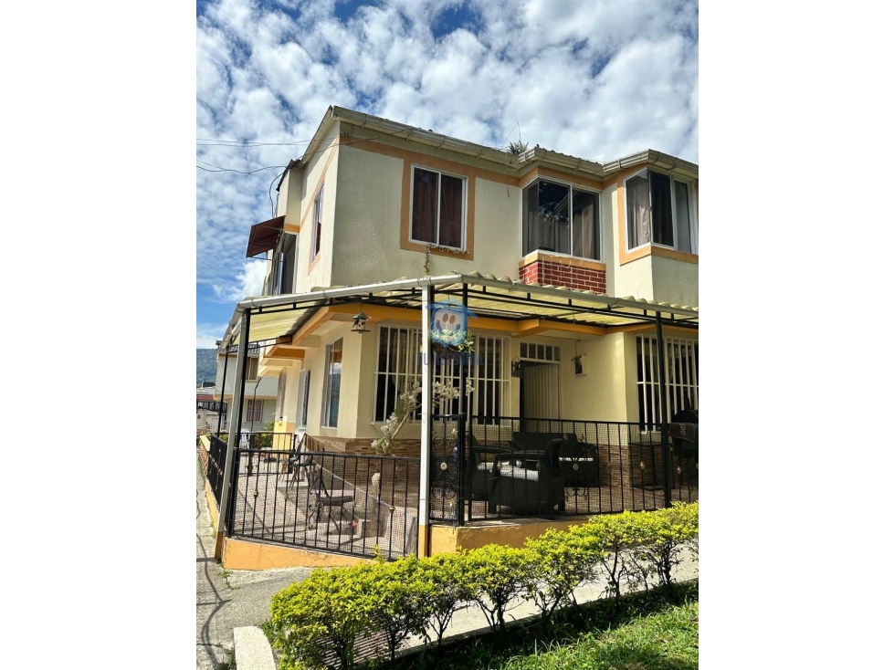 Casa duplex en venta - Conjunto Dosquebradas, Risaralda