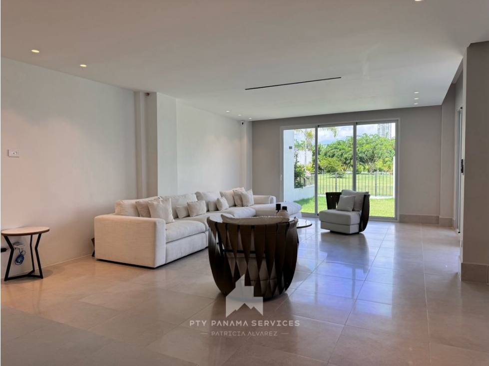 CASA REMODELADA EN VENTA | SANTA MARIA GOLF - 3