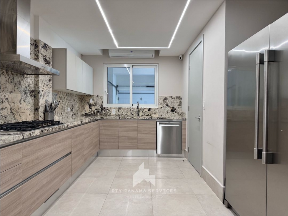 CASA REMODELADA EN VENTA | SANTA MARIA GOLF - 6