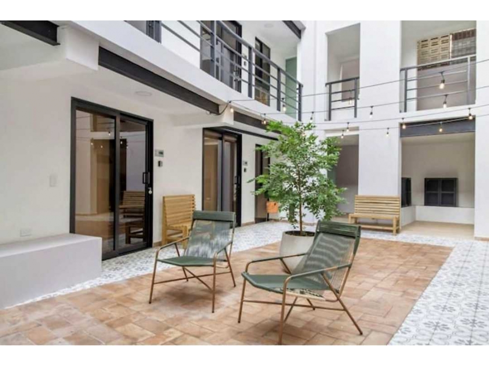 CASA EDIFICIO/ HOTELERO EN VENTA LAURELES, MEDELLÍN