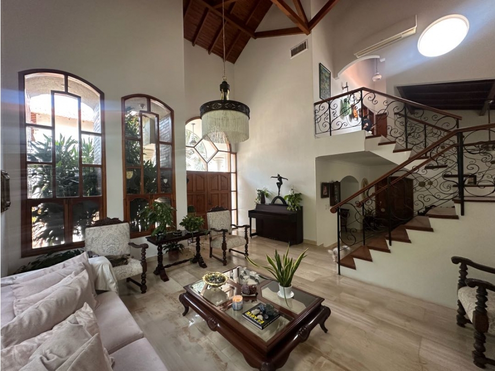 CASA ELEGANTE DE DOS NIVELES EN CONJUNTO DE 3 CASAS — foto 6
