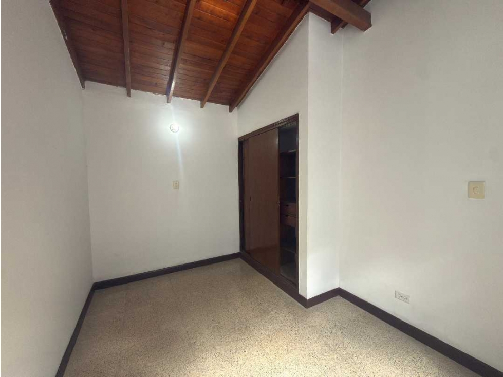 Casa en alquiler en el velodromo — foto 4