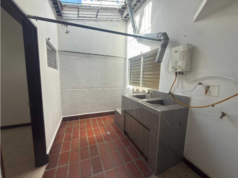 Casa en alquiler en el velodromo — foto 6