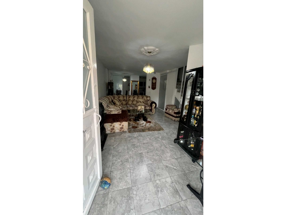 CASA EN ALMENDROS DE LA ITALIA EN VENTA — foto 4
