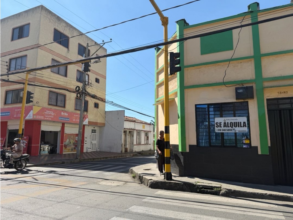 CASA EN ALQUILER- CENTRO - PALMIRA - 1
