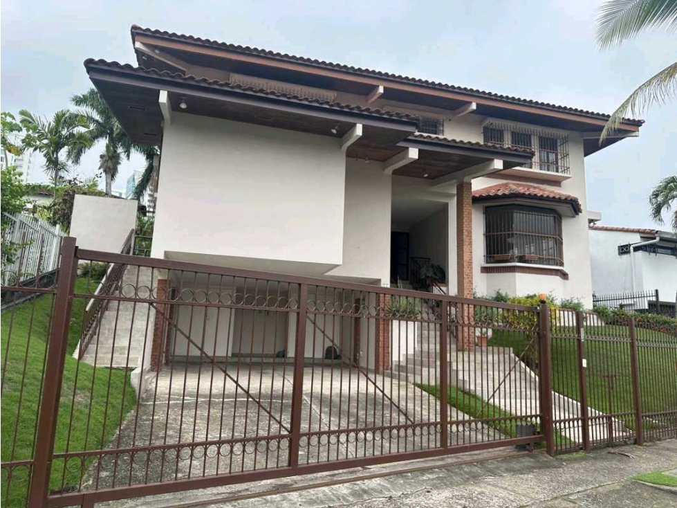 CASA EN ALQUILER EN BARRIO PRIVADO EN SAN FRANCISCO 5 REC 660m - 1