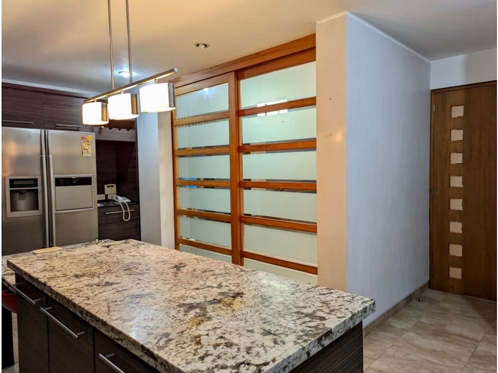 Casa en VENTA en Cumbayá con jardín amplio — foto 6