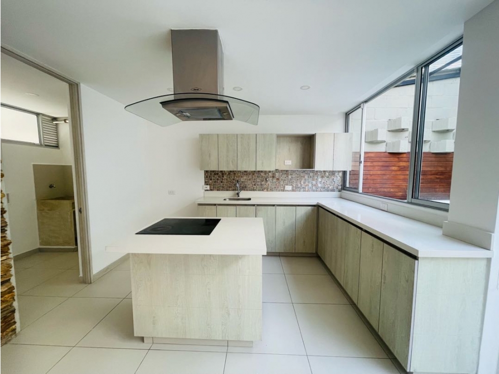 Casa en alquiler ubicada en Llanogrande — foto 2