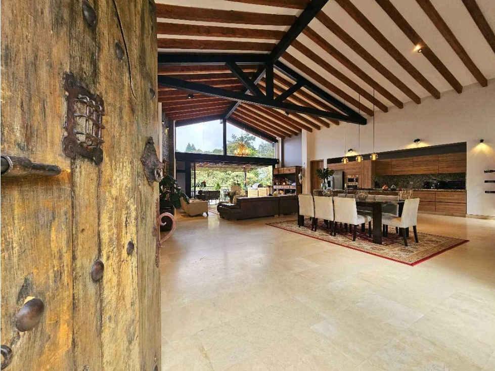 CASA EN ALTO DE PALMAS
