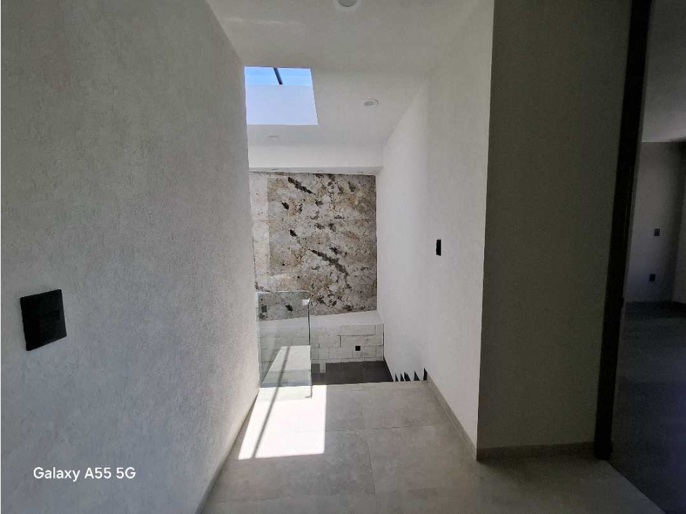 CASA EN ALTOZANO MORELIA DE 3 NIVELES — foto 5