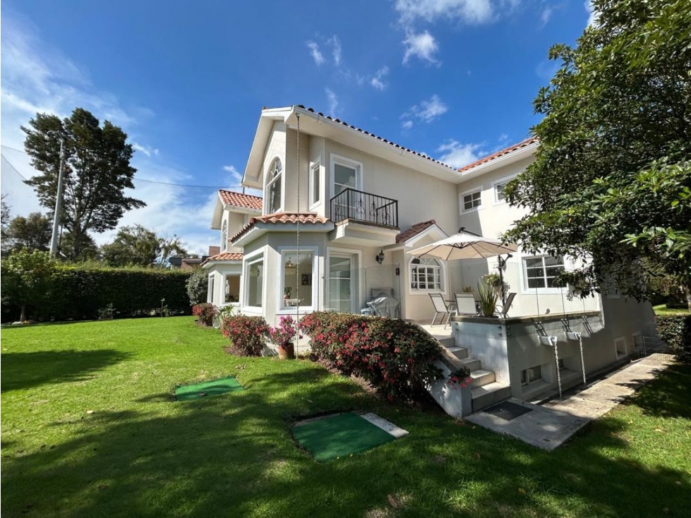 CASA EN APOSENTOS EN VENTA, LA MEJOR UBICACIÓN