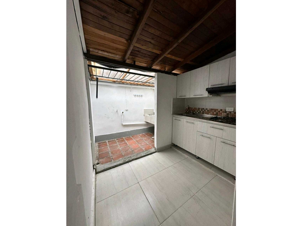 Casa en Aragón, San Antonio de Prado. Precio de oportunidad