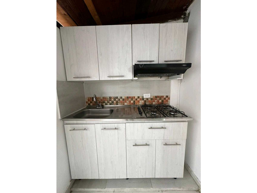 Casa en Aragón, San Antonio de Prado. Precio de oportunidad — foto 2