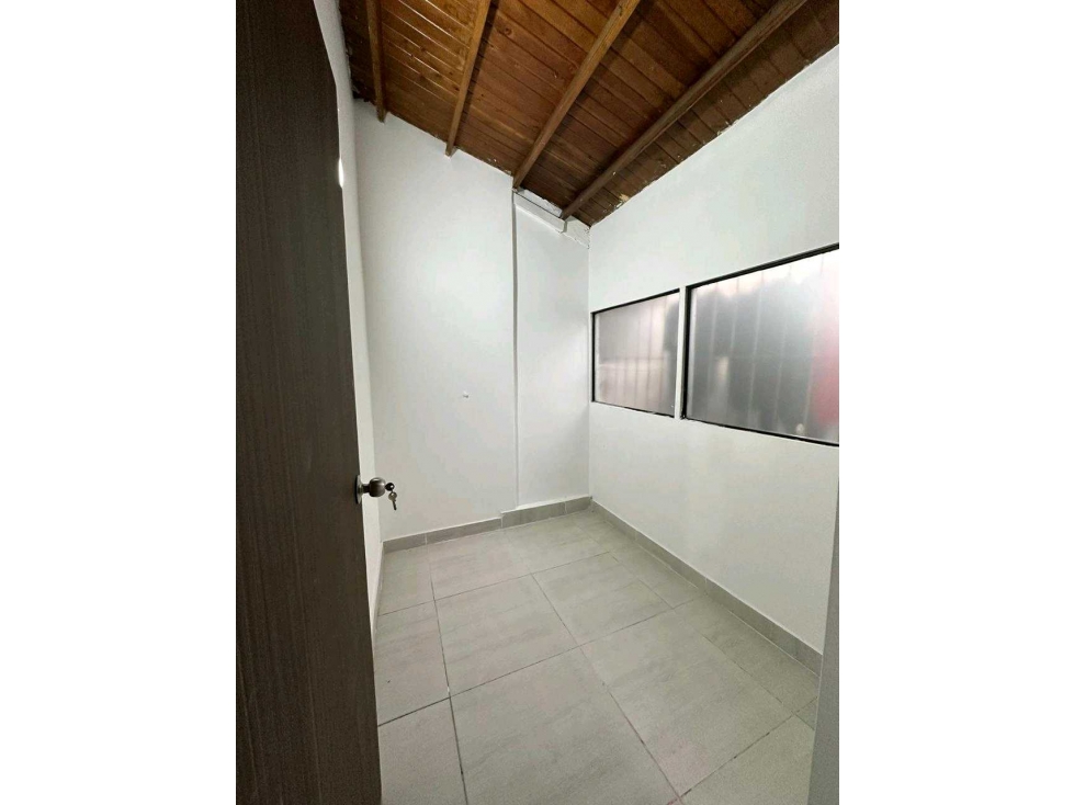 Casa en Aragón, San Antonio de Prado. Precio de oportunidad — foto 3