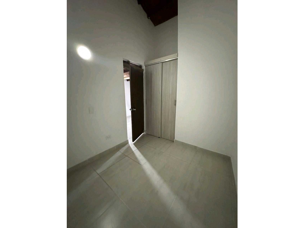 Casa en Aragón, San Antonio de Prado. Precio de oportunidad — foto 6